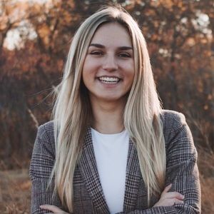 Meet your Posher, Mya